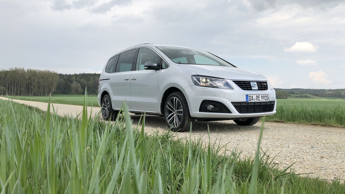 Seat Alhambra: Large van with four-wheel drive in the driving report