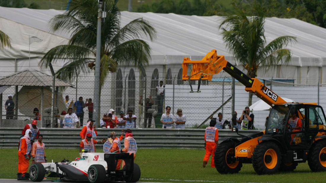 Formula 1: Sauber double retirement in Malaysia