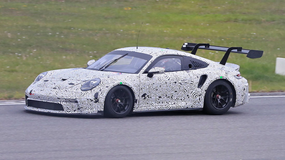 Erlkönig Porsche 911 (992) GT3 Cup racing car: now with 500 hp?