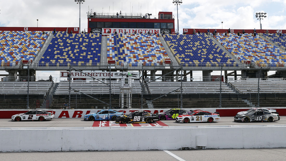 Nascar restart in Darlington: the photos of the ghost races